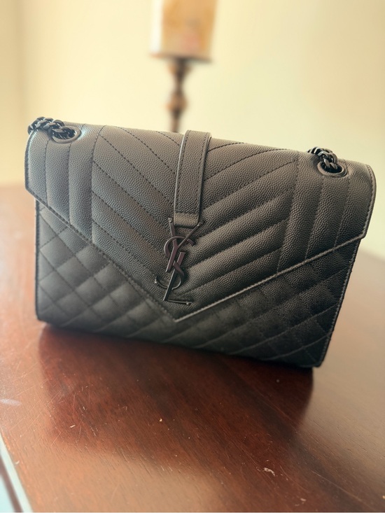 Saint Laurent Handbags - Saint Laurent Black Quilted Chevron Chain Shoulder Bag